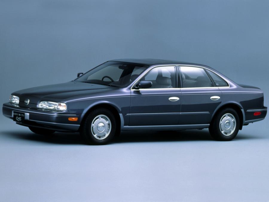  Infiniti Q45 1989 года  (JP) (фото 1 из 8)